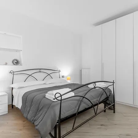 Mug7 - - Sesto Living - Apartment *